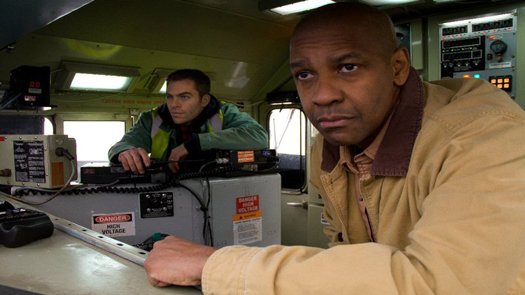 Chris Pine som Will & Denzel Washington som Frank Chris Pine som Will & Denzel Washington som Frank